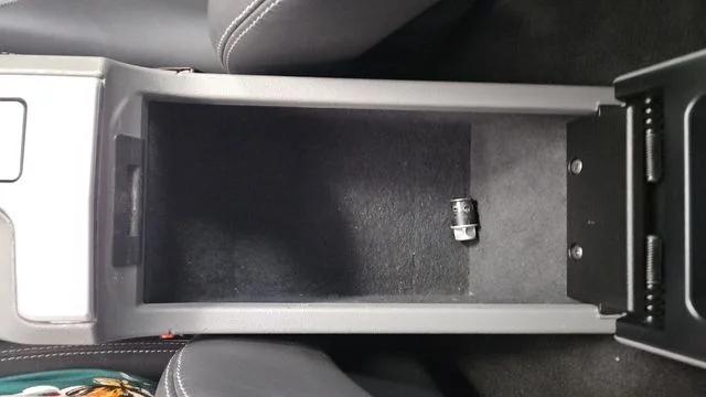 2004 Chrysler Crossfire Base