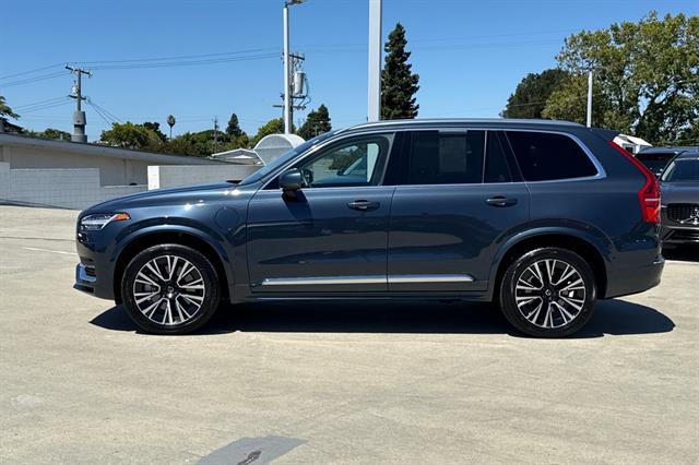 2025 Volvo XC90 Plug-In Hybrid Plus