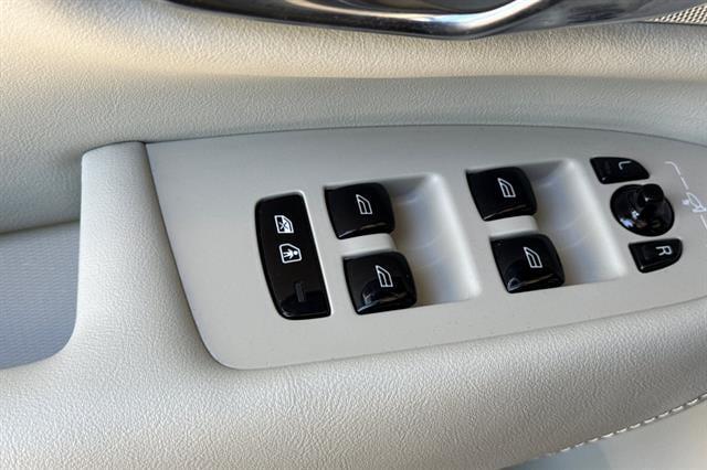 2025 Volvo XC90 Plug-In Hybrid Plus
