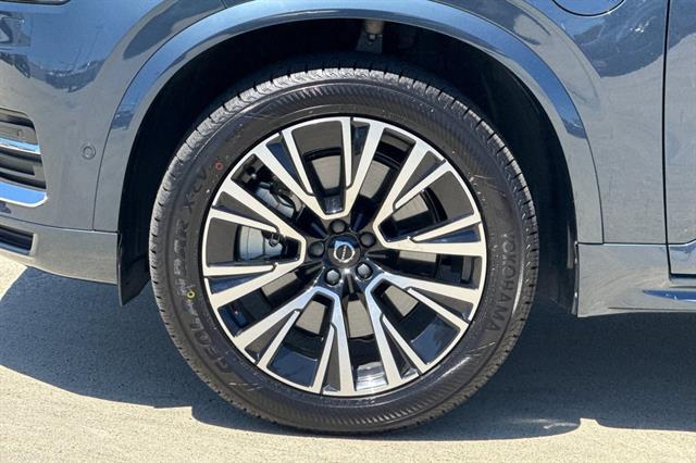 2025 Volvo XC90 Plug-In Hybrid Plus
