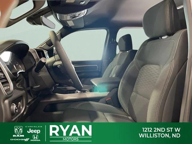 2025 Ram 1500 Big Horn Crew Cab 4x4 5'7" Box
