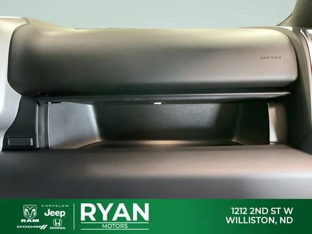 2025 Ram 1500 Big Horn Crew Cab 4x4 5'7" Box