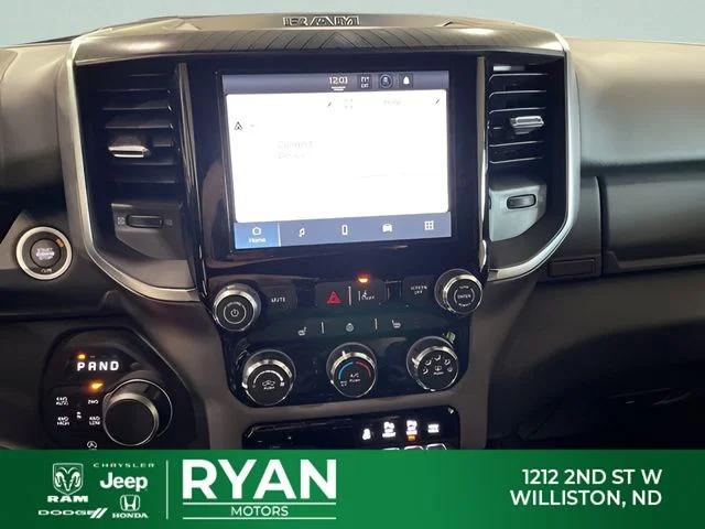 2025 Ram 1500 Big Horn Crew Cab 4x4 5'7" Box