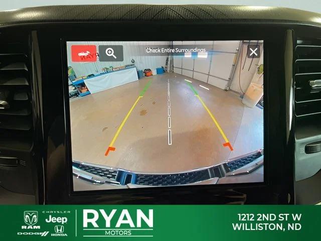 2025 Ram 1500 Big Horn Crew Cab 4x4 5'7" Box