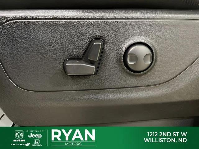 2025 Ram 1500 Big Horn Crew Cab 4x4 5'7" Box