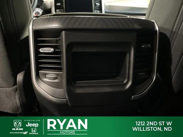 2025 Ram 1500 Big Horn Crew Cab 4x4 5'7" Box