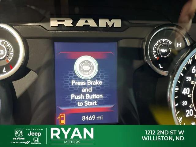 2025 Ram 1500 Big Horn Crew Cab 4x4 5'7" Box