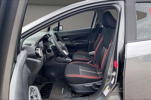 2025 Nissan Versa 1.6 SR