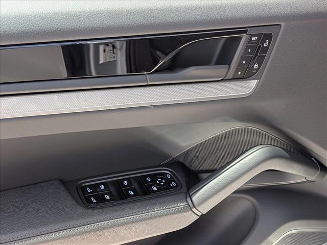 2026 Porsche Cayenne AWD
