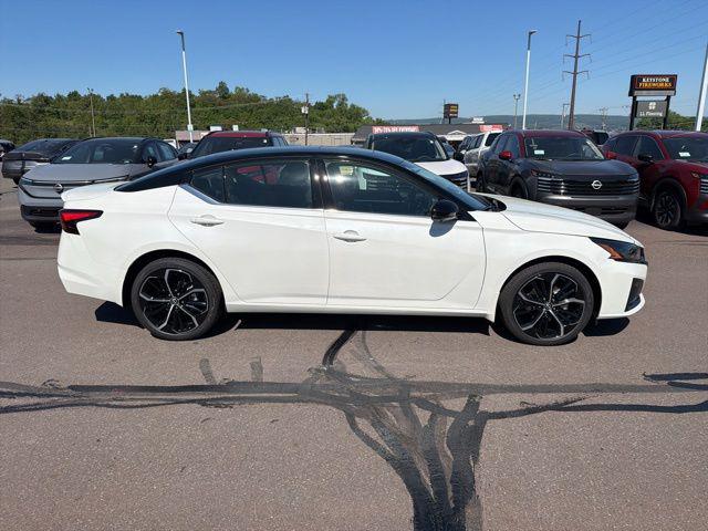 2026 Nissan Altima SR AWD