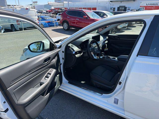 2026 Nissan Altima SV FWD
