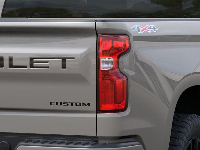 2026 Chevrolet Silverado 1500 4WD Crew Cab Short Bed Custom