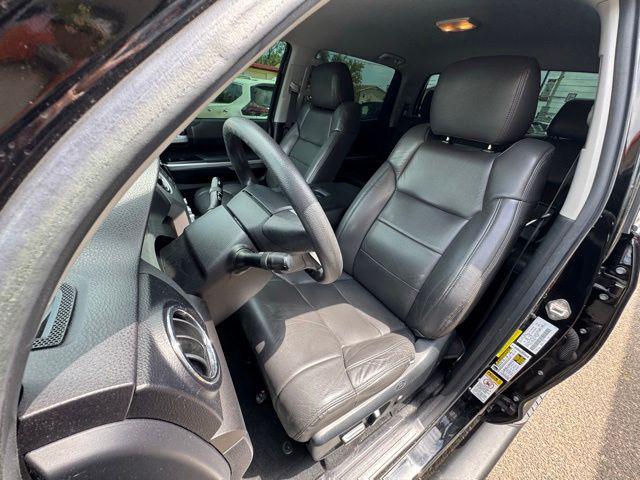 2016 Toyota Tundra SR5 5.7L V8