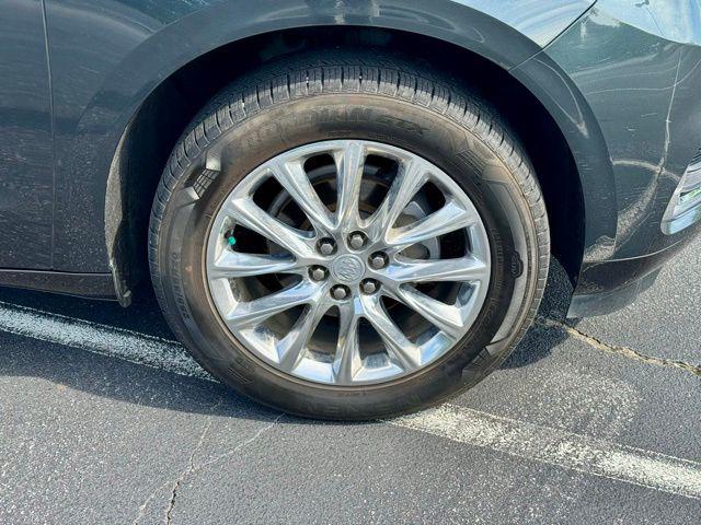 2020 Buick Enclave FWD Essence