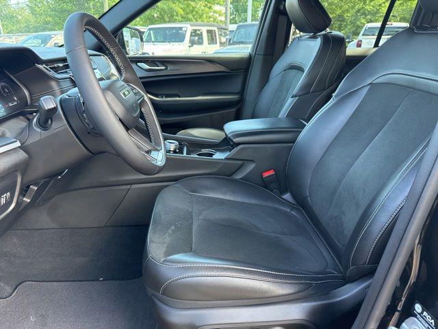 2025 Jeep Grand Cherokee Altitude X 4x4