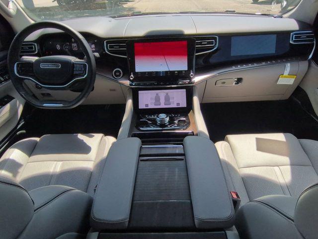 2023 Jeep Grand Wagoneer L Series II 4x4