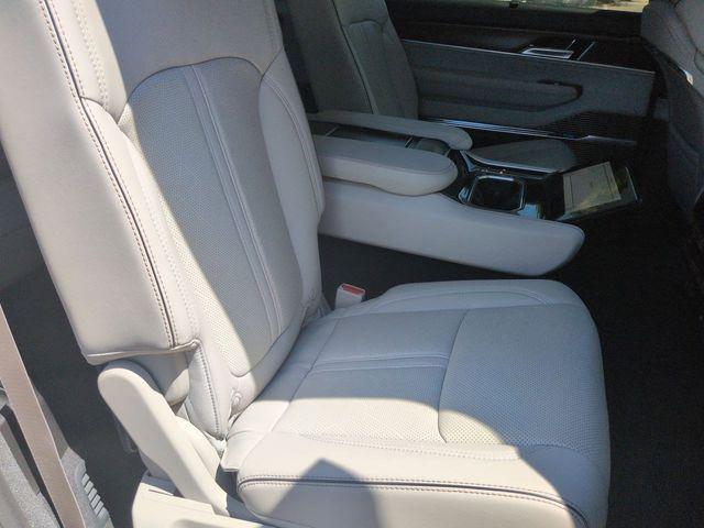 2023 Jeep Grand Wagoneer L Series II 4x4