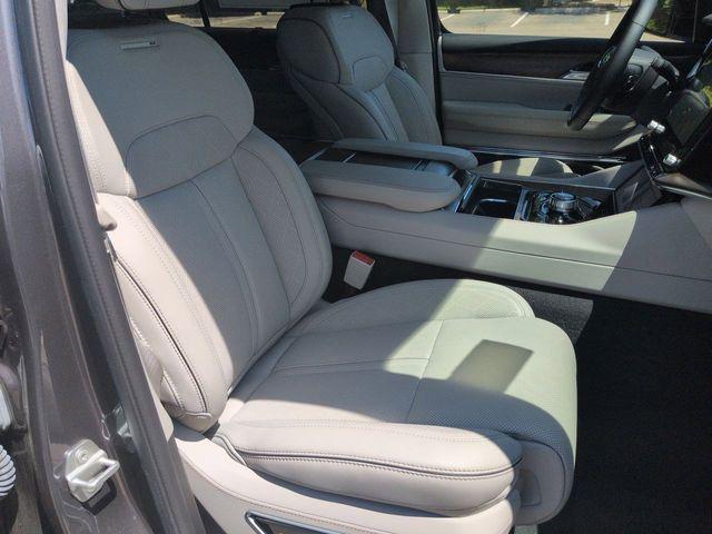 2023 Jeep Grand Wagoneer L Series II 4x4
