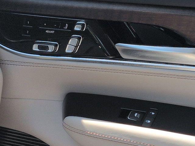 2023 Jeep Grand Wagoneer L Series II 4x4