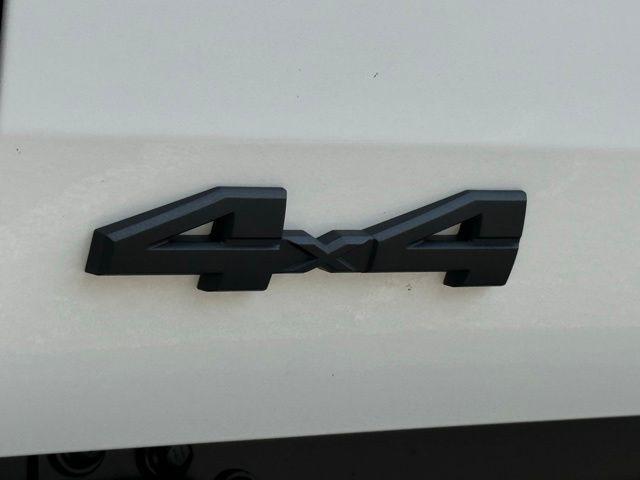 2026 Toyota Tundra SR5 CrewMax 5.5' Bed