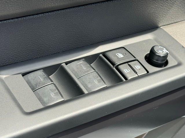 2026 Toyota Tundra SR5 CrewMax 5.5' Bed