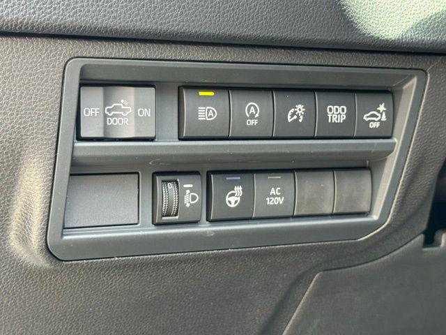 2026 Toyota Tundra SR5 CrewMax 5.5' Bed