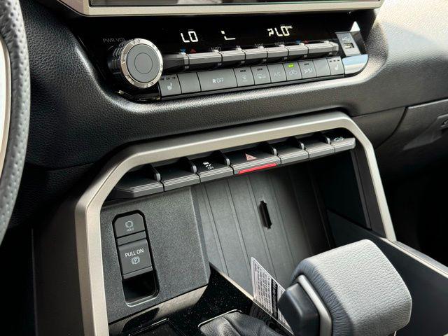 2026 Toyota Tundra SR5 CrewMax 5.5' Bed