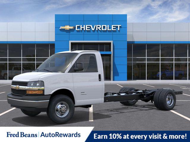 2026 Chevrolet Express Cutaway 4500 Van