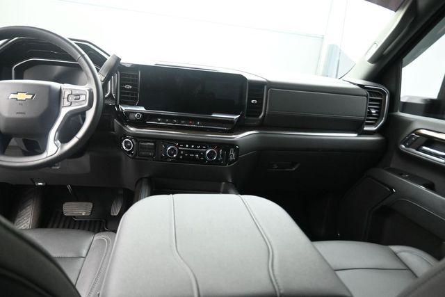 2024 Chevrolet Silverado 3500HD 4WD Crew Cab Long Bed LT