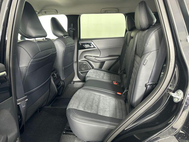 2026 Mitsubishi Outlander PHEV SE S-AWC