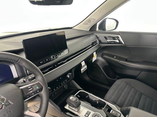 2026 Mitsubishi Outlander PHEV SE S-AWC