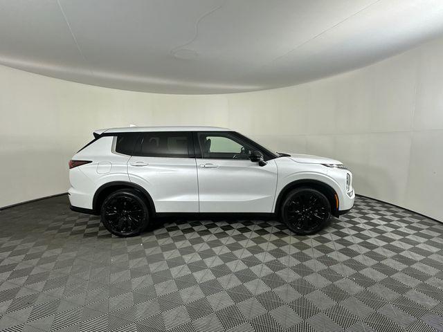 2026 Mitsubishi Outlander LE 1.5T S-AWC