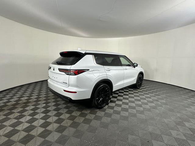 2026 Mitsubishi Outlander LE 1.5T S-AWC