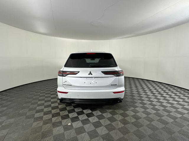 2026 Mitsubishi Outlander LE 1.5T S-AWC