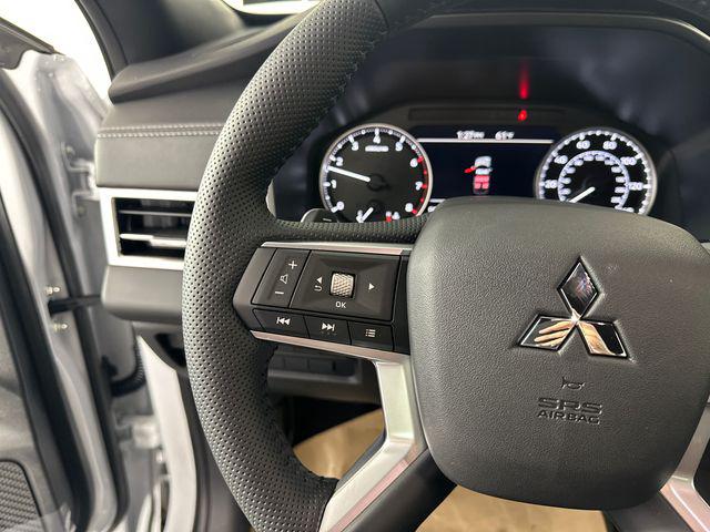 2026 Mitsubishi Outlander LE 1.5T S-AWC