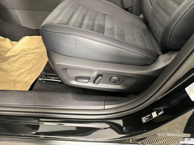 2026 Mitsubishi Outlander LE 1.5T S-AWC