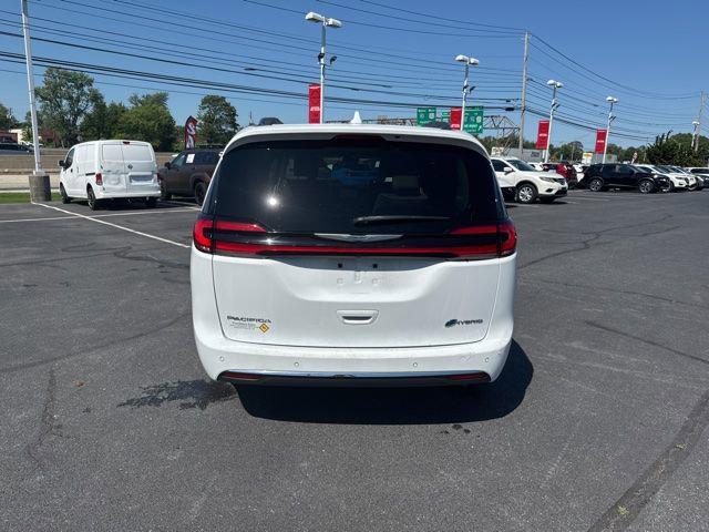 2021 Chrysler Pacifica Hybrid Limited