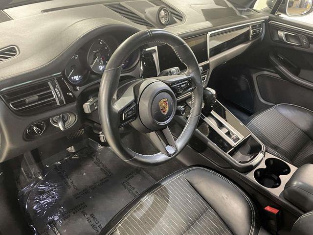 2023 Porsche Macan T