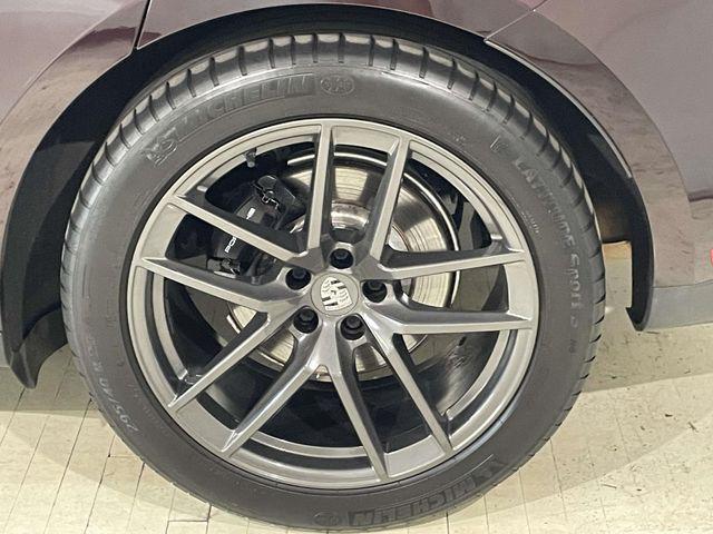 2023 Porsche Macan T