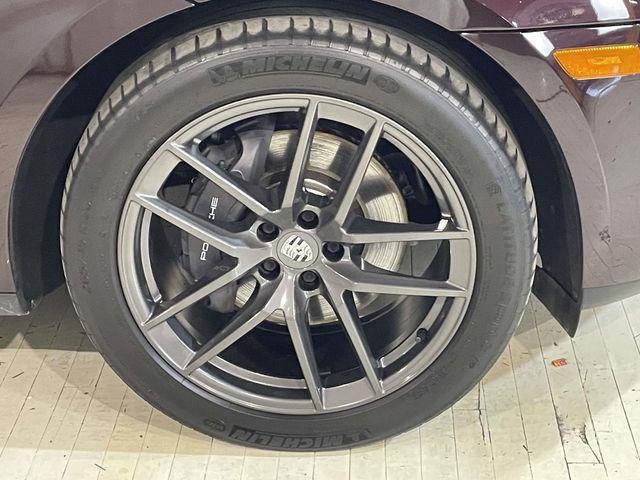 2023 Porsche Macan T