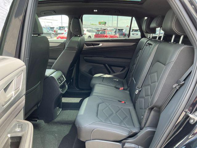 2025 Volkswagen Atlas Cross Sport 2.0T SE w/Technology