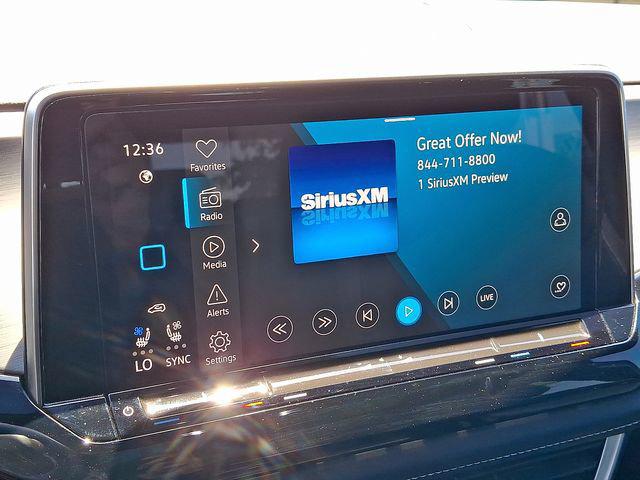 2024 Volkswagen Atlas Cross Sport 2.0T SE w/Technology