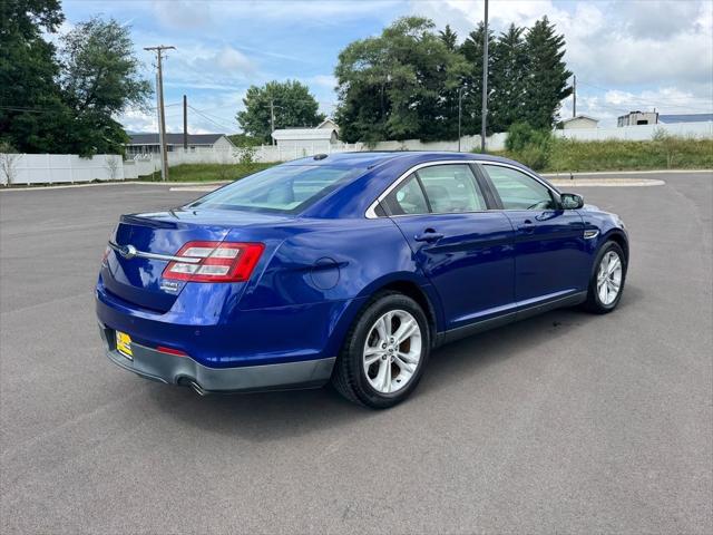 2015 Ford Taurus SEL