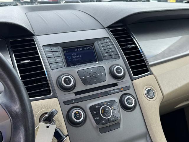 2015 Ford Taurus SEL