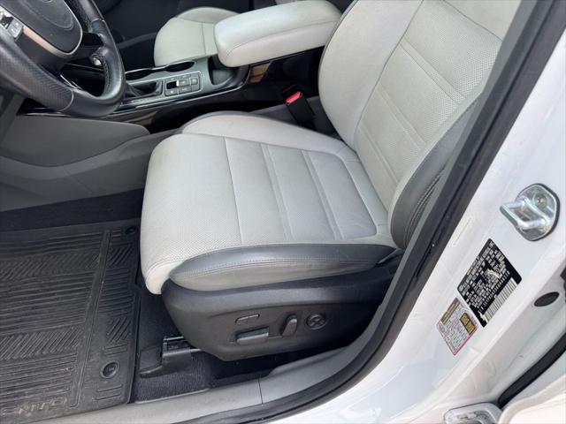 2019 Kia Sorento 3.3L SX
