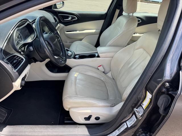 2015 Chrysler 200 C