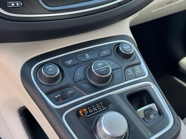 2015 Chrysler 200 C