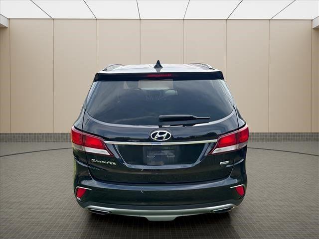 2017 Hyundai Santa Fe SE