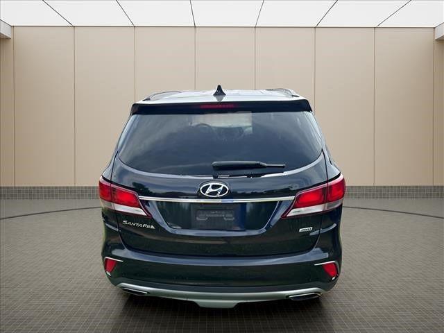 2017 Hyundai Santa Fe SE