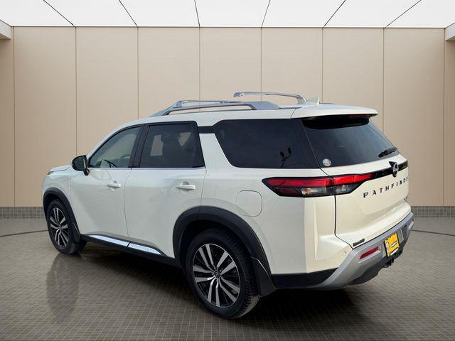 2023 Nissan Pathfinder Platinum 4WD